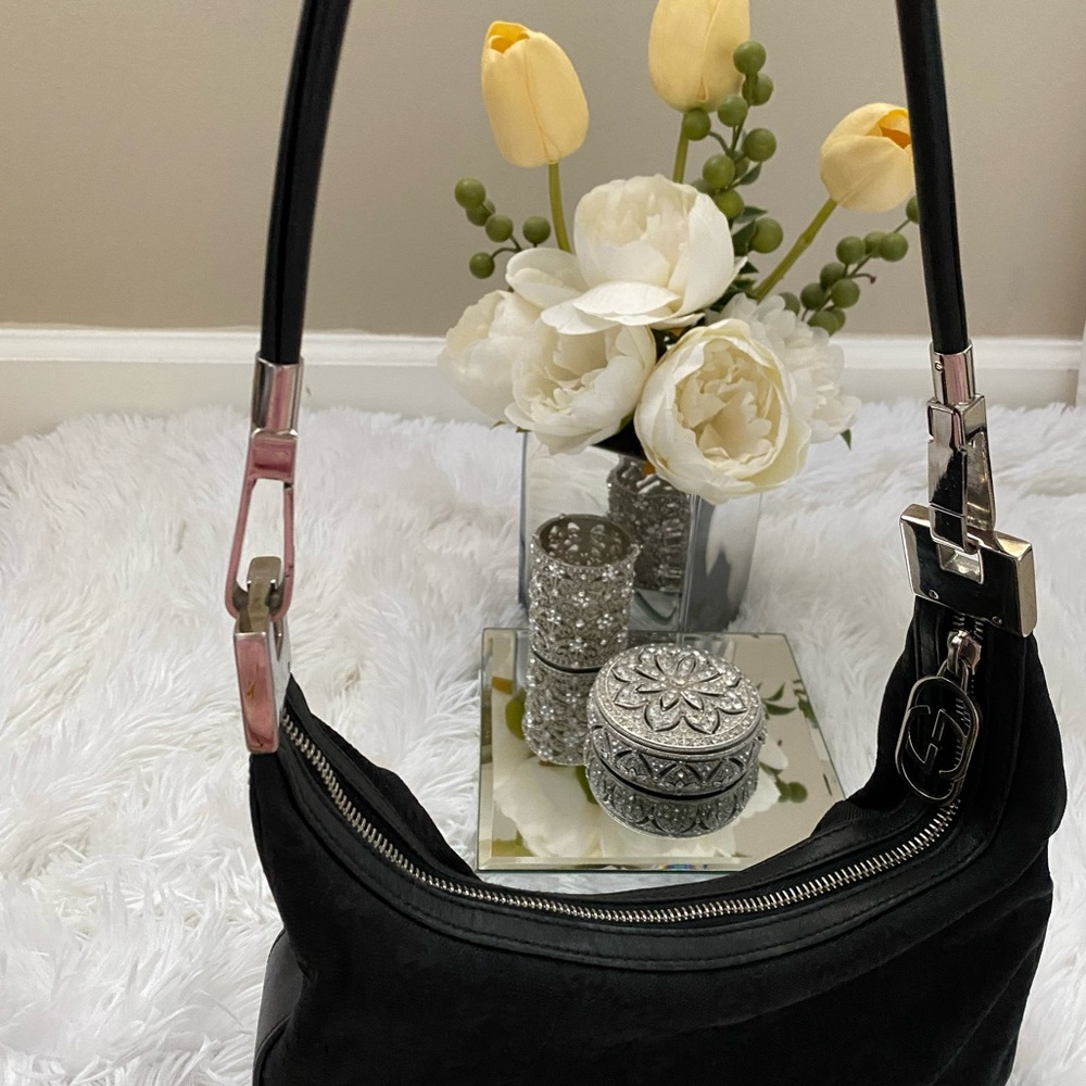 ❤️100% Authentic Vintage Gucci Bag❤️ - Picture 2 of 15